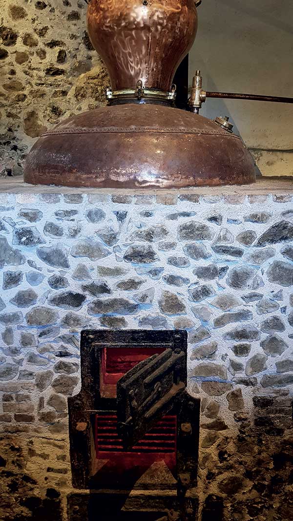 Histoire distillation rhum