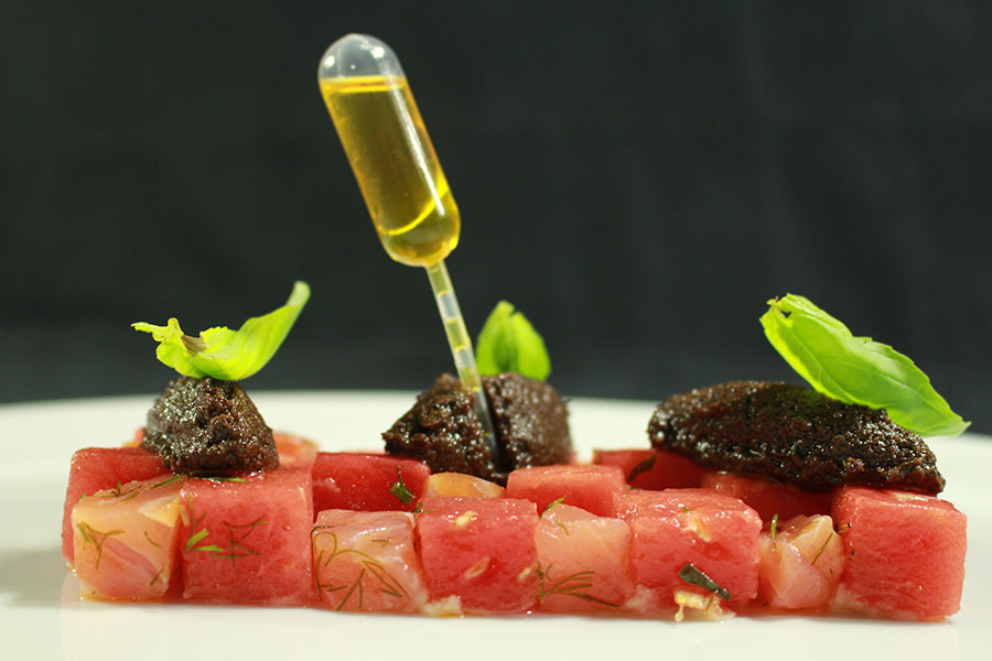 Saumon fumé, pastèque, tapenade et vinaigrette au Rum Explorer Thaïlande